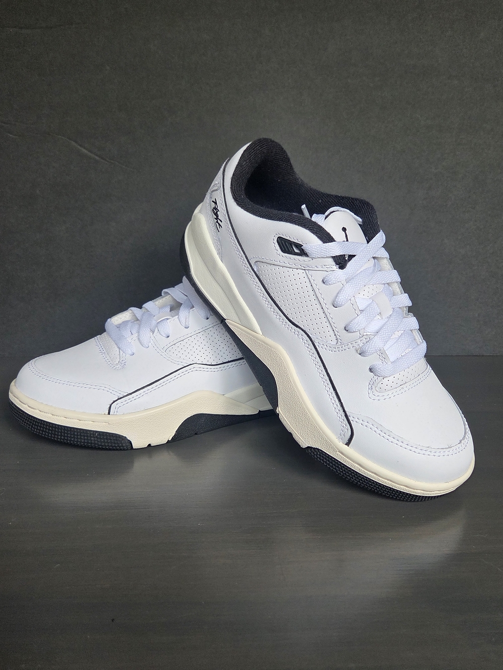 Jordan Flight Court (GS) White/Black/Sail Kids Sneakers 6Y/7.5W